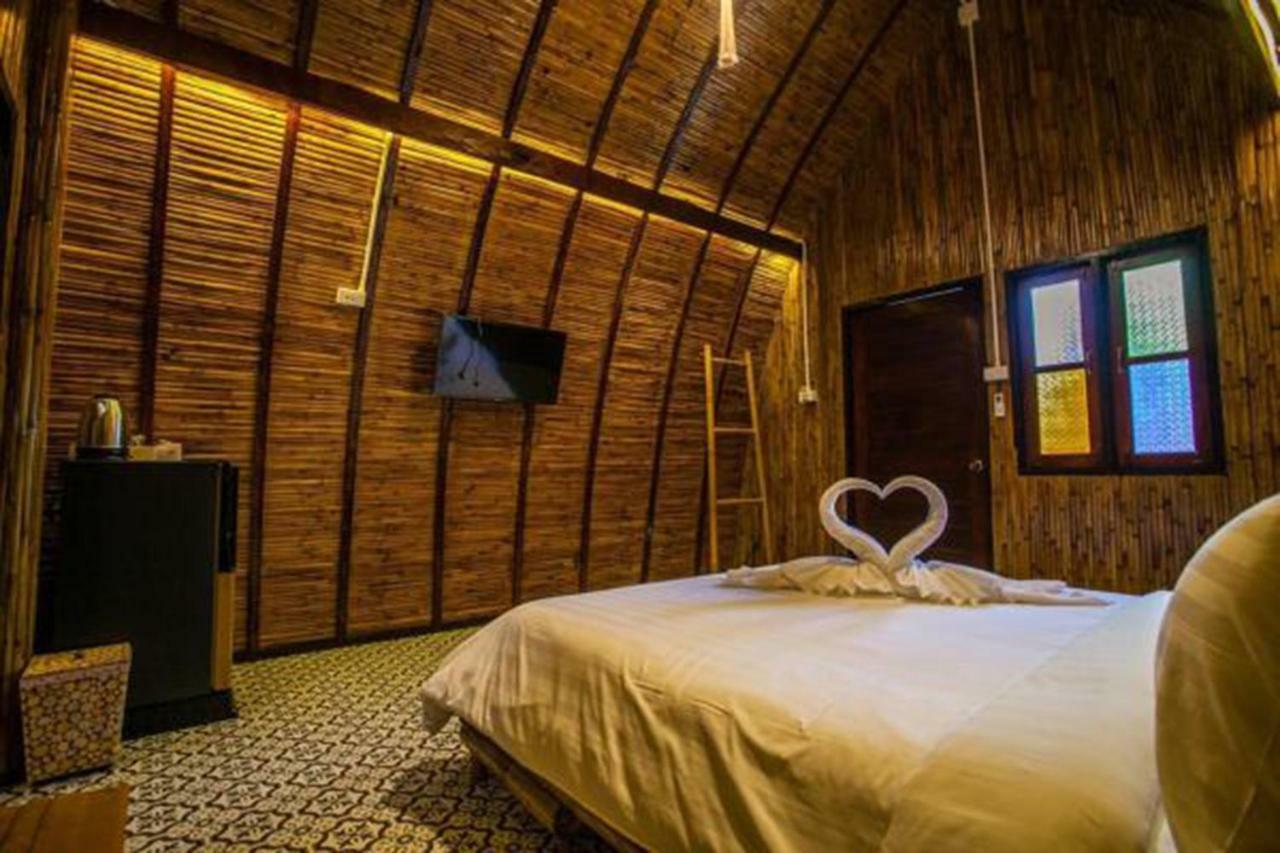 Cicada Lanta Hotel Koh Lanta Exterior photo